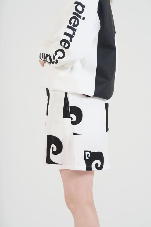 pierre cardin golf P logo skirt