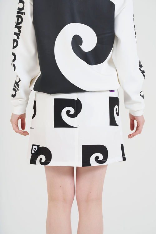 pierre cardin golf P logo skirt