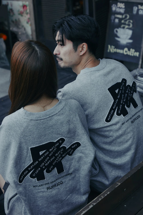 HEAVY WEIGHT FILL-IN LOGO APP,CREW NECK