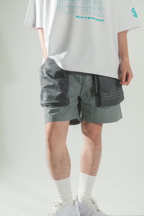 MULTIFUNCTIONAL SHORTS