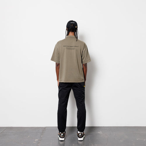 Statement Typo Back Print Solid Collar Shirt S/S_511-20004
