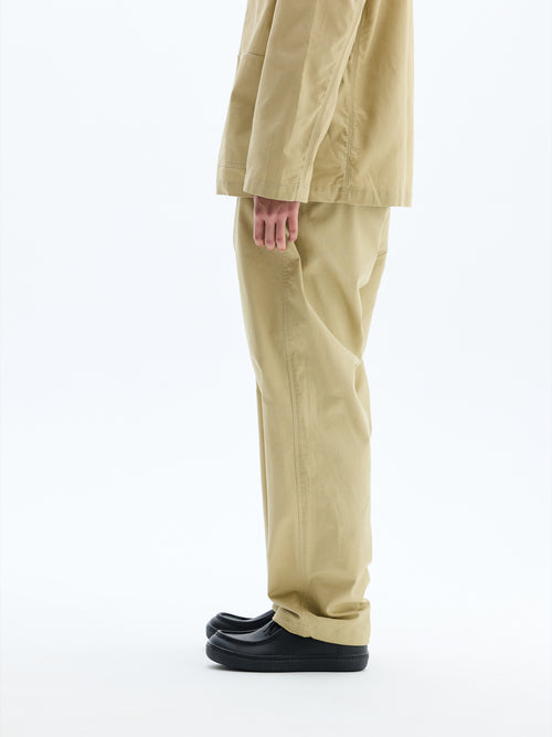 One Tuck Wide String Pants